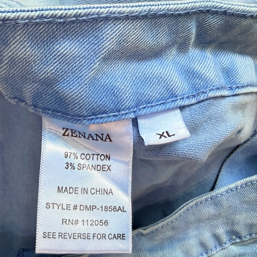 ZENANA cropped mineral washed jeans size XL - Picture 5 of 5